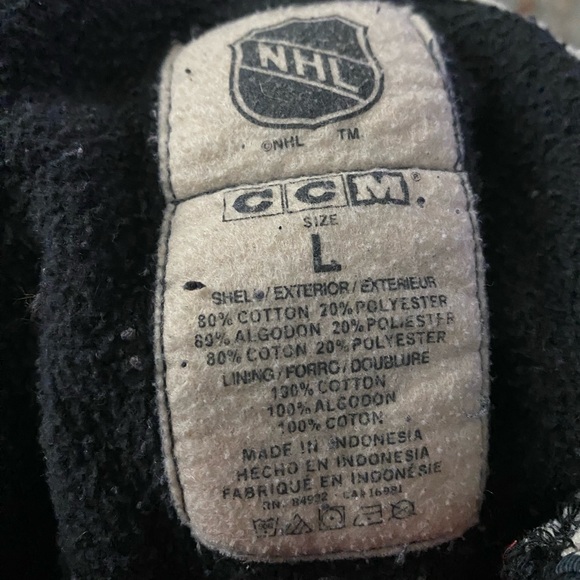 CCM Chicago Blackhawks vintage patch hoodie - Picture 3 of 3